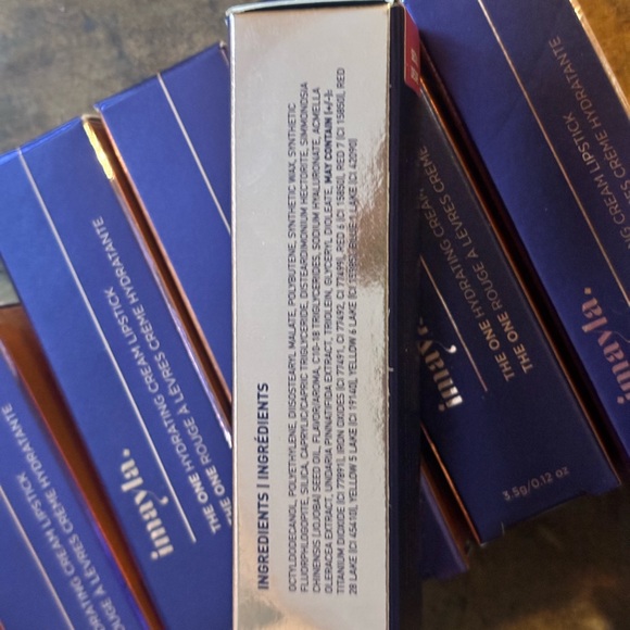imayla THE ONE Hydrating Cream Lipstick Library- Set of 8 - Picture 6 of 10